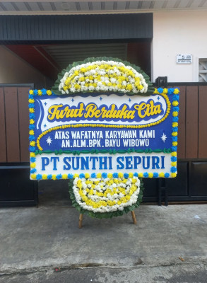 Papan Bunga Duka di Gurun Laweh