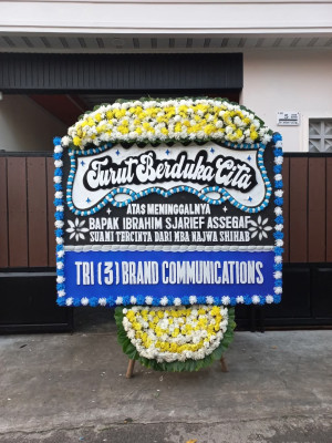 Papan Bunga Duka di Gurun Laweh